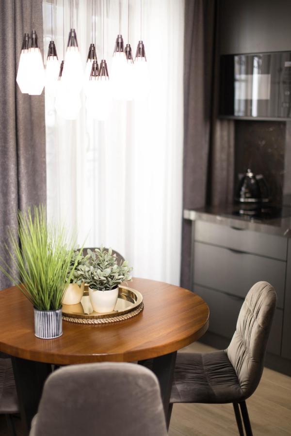 Jacuzzi Apartment Main Square คราคูฟ ภายนอก รูปภาพ