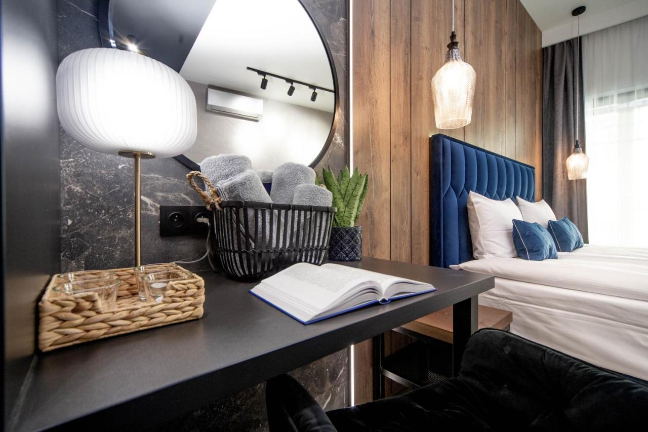 Jacuzzi Apartment Main Square คราคูฟ ภายนอก รูปภาพ