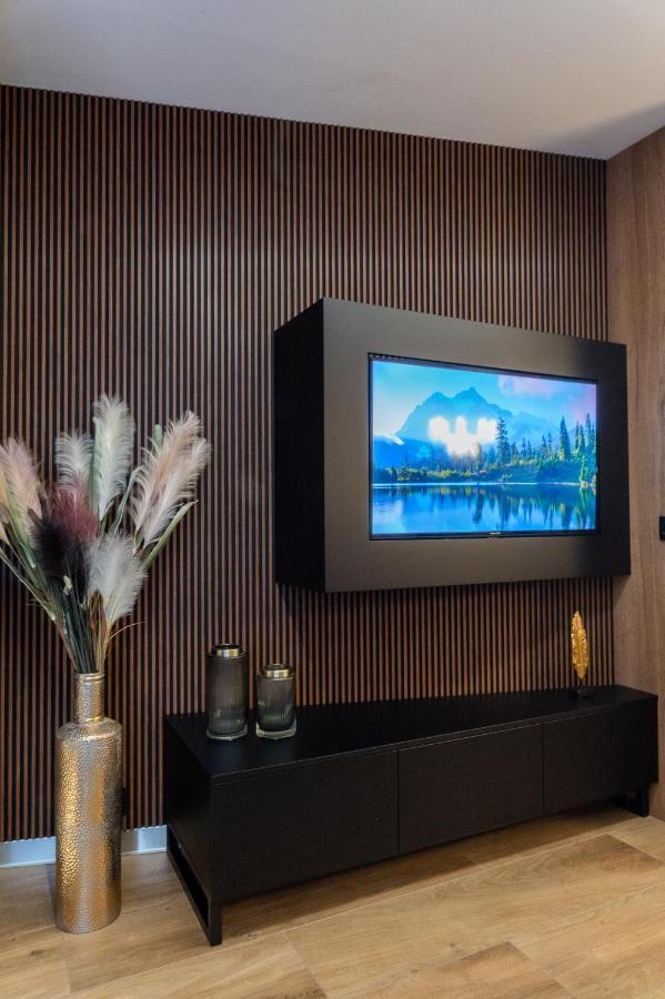 Jacuzzi Apartment Main Square คราคูฟ ภายนอก รูปภาพ