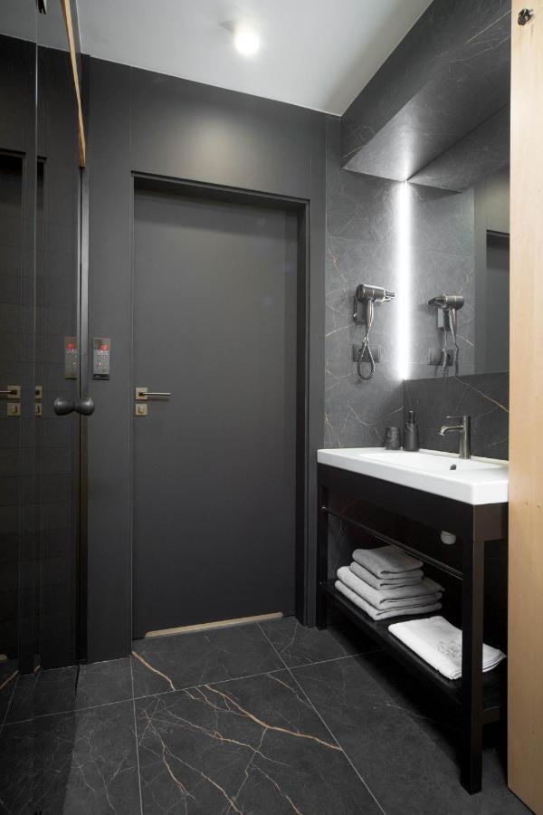 Jacuzzi Apartment Main Square คราคูฟ ภายนอก รูปภาพ